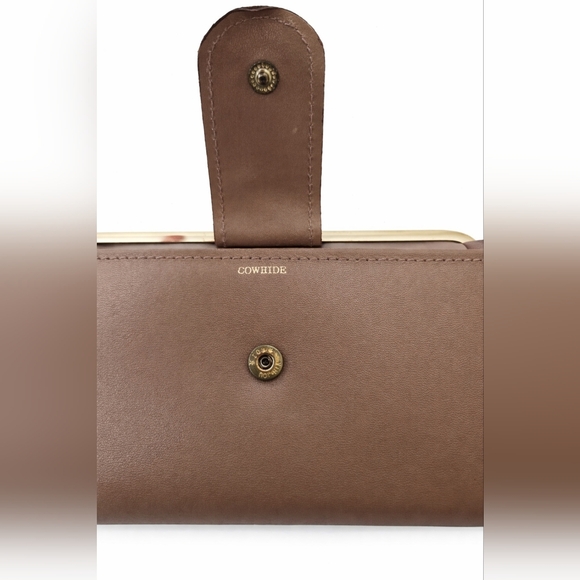 Vintage Cowhide Leather Wallet Horseshoe Snap Closure Made in Taiwan 70s 80s - Picture 3 of 9